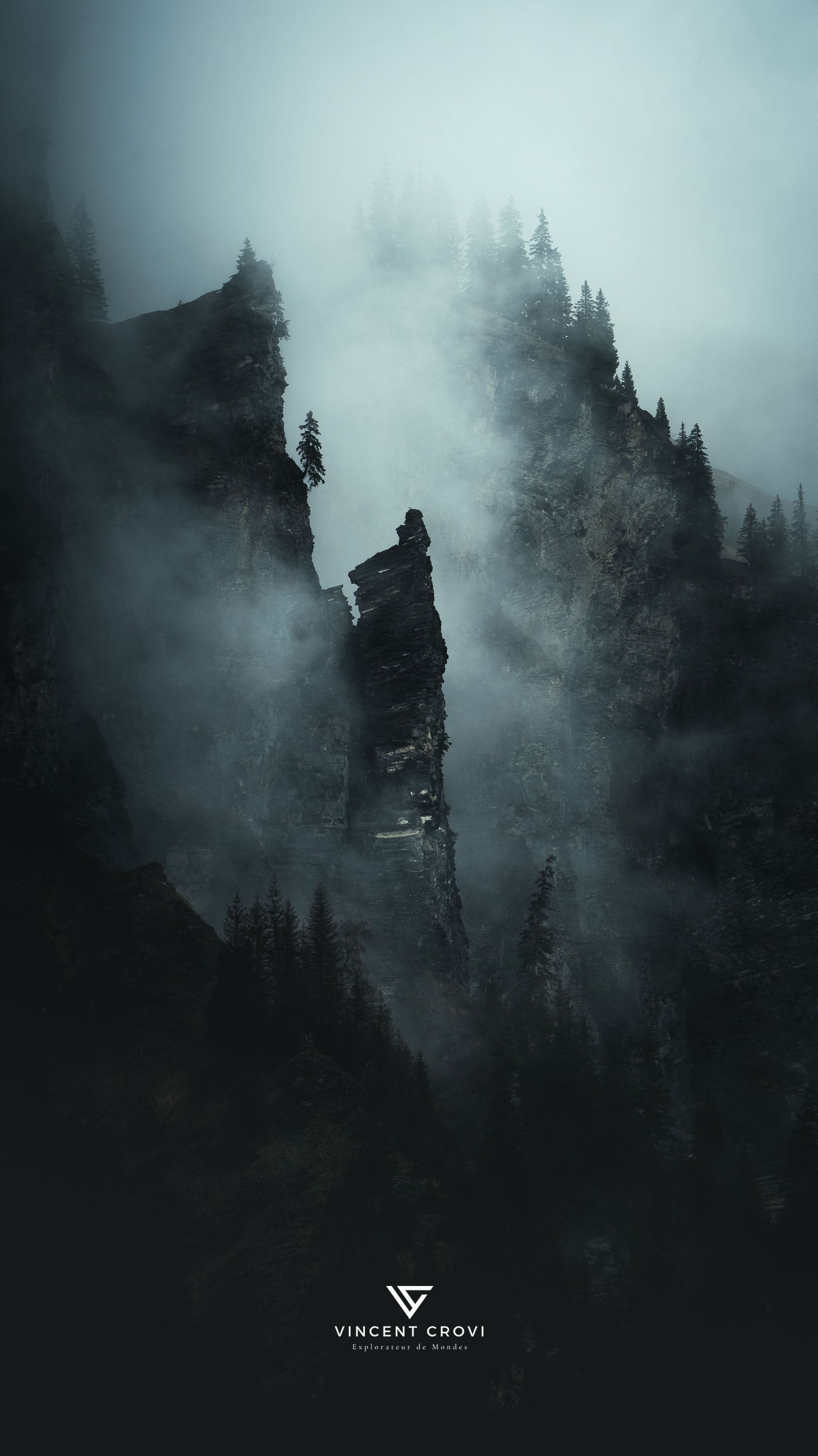 Alt image